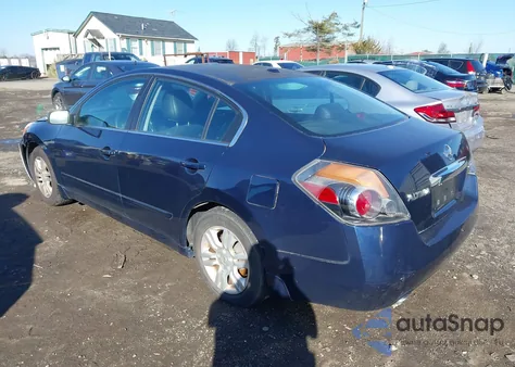 2010 Nissan Altima 2.5 S z USA, uszkodzony, nr VIN 1N4AL2AP7AC164869